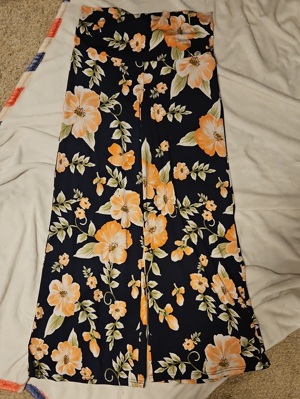 White Mark Navy Wide-Leg Floral Pants with Orange Flowers